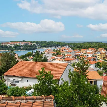 3 Bedroom Front In Appartamento *