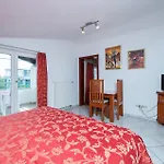 3 Bedroom Front In